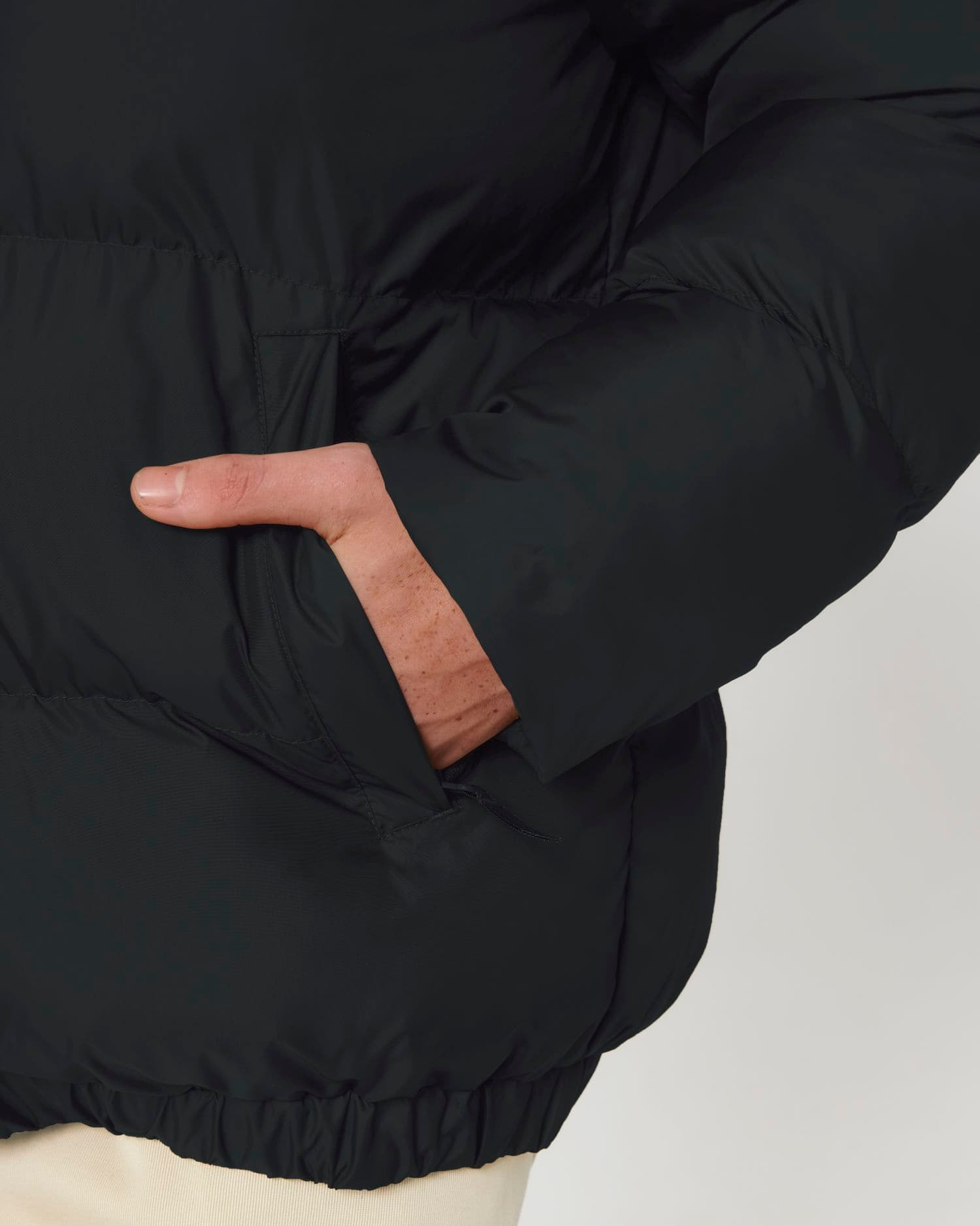 Puffer — Black